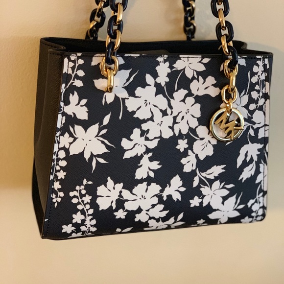 Michael Kors Floral handbag - Picture 2 of 8
